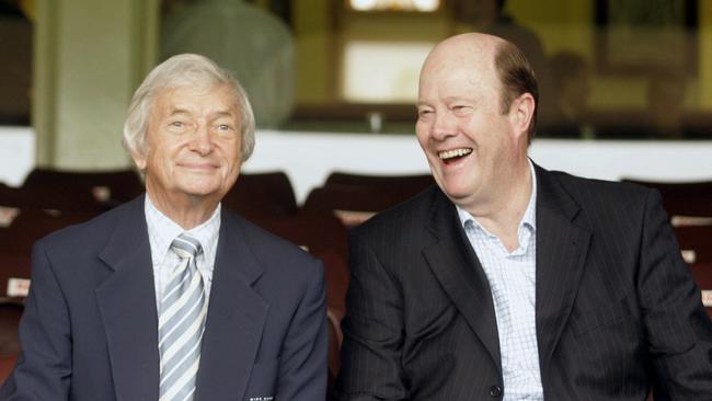 Richie Benaud, Tony Greig